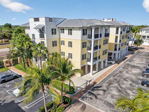 203-225 S Latitude Circle, Delray Beach, FL, 33483 | Card Image