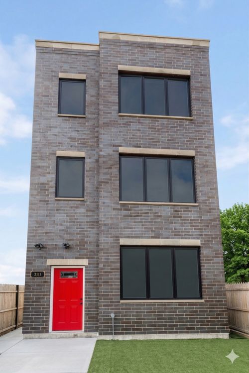 3-3111 W Polk St, CHICAGO, IL, 60612-3908 | Card Image