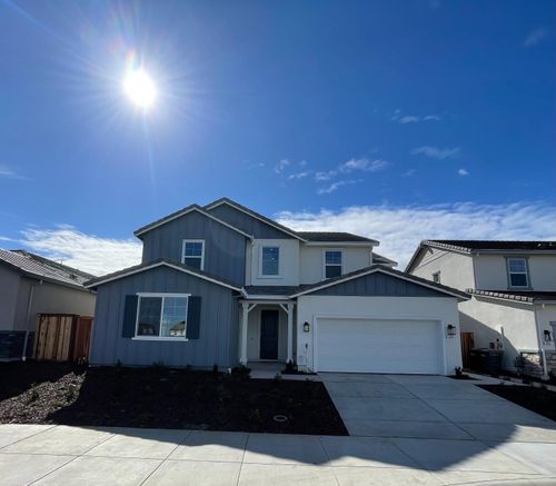 633 Silver Canoe Ct, Roseville, CA, 95747-7498 | Card Image