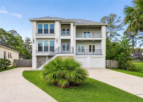 378 Marina Blvd, Mandeville, LA, 70471-1532 | Card Image