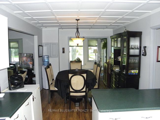 6016 Max Dr, House other with 2 bedrooms, 2 bathrooms and 6 parking in Kettle And Stony Point Fn ON | Image 21