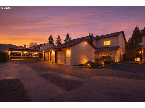 2363 40th Ave, Longview, WA, 98632-4966 | Card Image