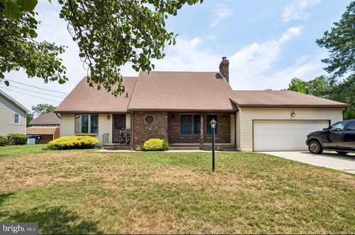 811 Moss Mill Rd, HAMMONTON, NJ, 08037-1035 | Card Image