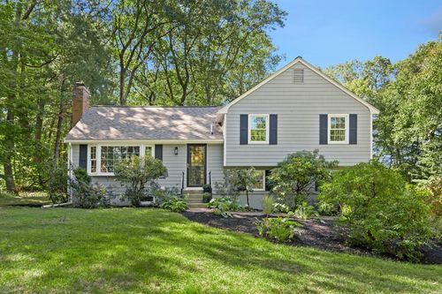 21 Rosebay Dr, Ashland, MA, 01721-2241 | Card Image