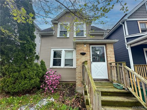32 Custer St, Buffalo, NY, 14214-1170 | Card Image