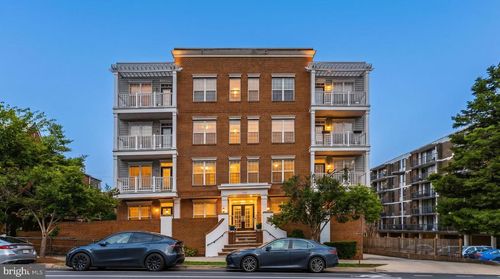201-1423 N Rhodes St, ARLINGTON, VA, 22209-2939 | Card Image