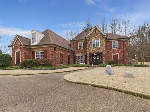 100 Aston Park Dr, Eads, TN, 38028-6235 | Card Image