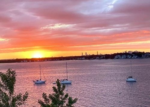 85 Regatta Rd, Weymouth, MA, 02191-1919 | Card Image