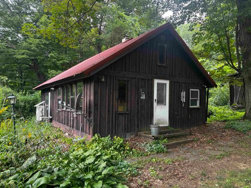 83 Johnnycake Rd, Westmoreland, NH, 03467-4427 | Card Image