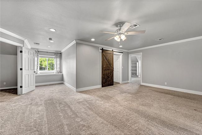 Upstairs Suite | Image 13