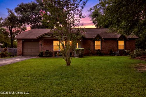 7604 Marathon Dr, Biloxi, MS, 39532-2754 | Card Image