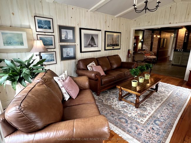 96 Johnson St, House other with 3 bedrooms, 3 bathrooms and 2 parking in Niagara on the Lake ON | Image 8
