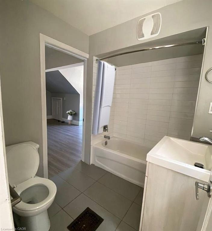 Residential Lease in Hamilton 4
