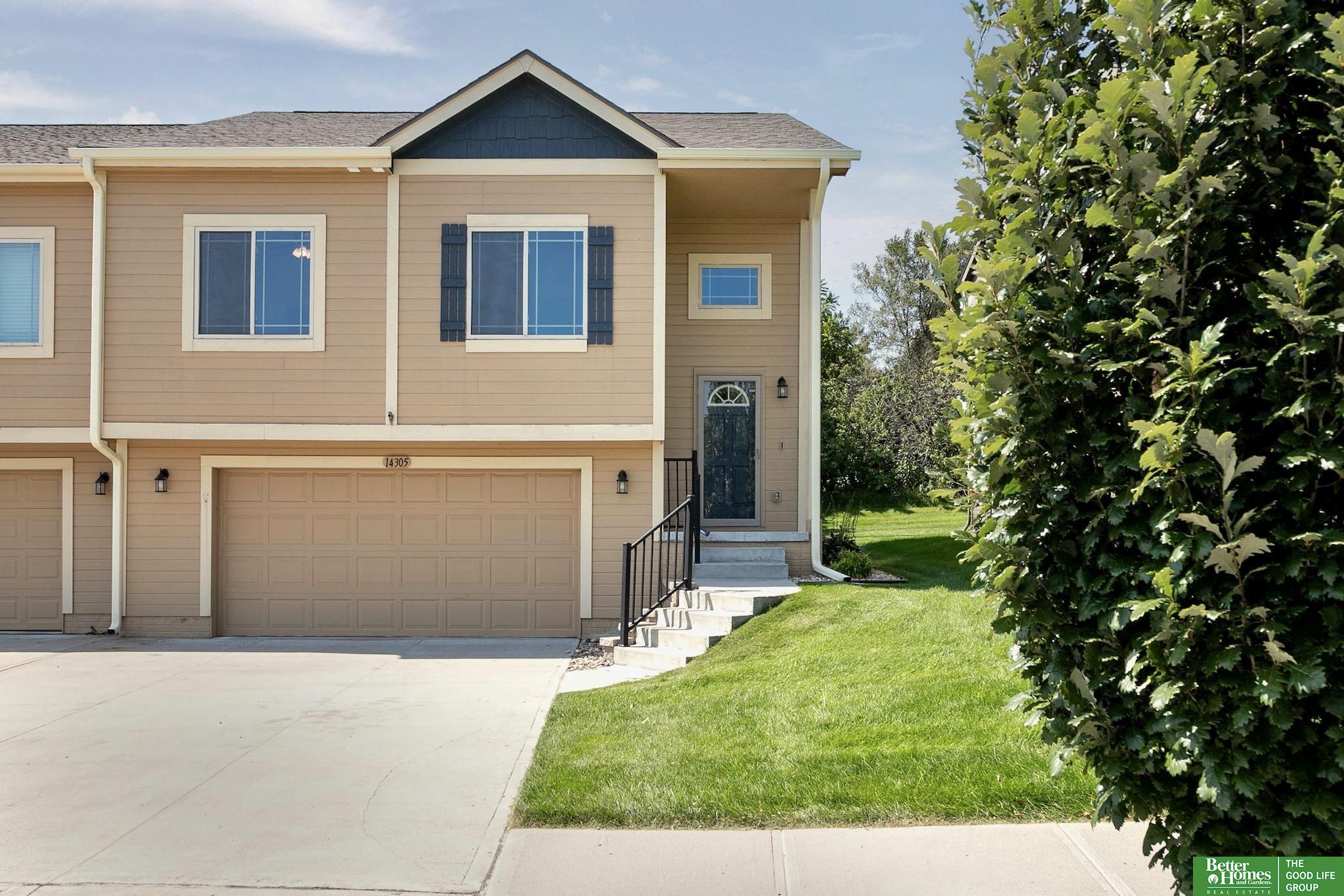 Wood Valley Dr, Omaha, NE 68142