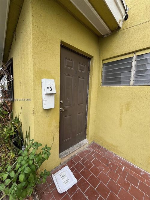 3-2035 Dewey St, Hollywood, FL, 33020-7088 | Card Image