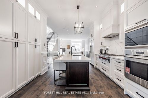 117 Harlandale Ave, North York, ON, M2N1P2 | Card Image