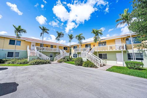 2-242 Ne 12th St, Delray Beach, FL, 33444-4057 | Card Image