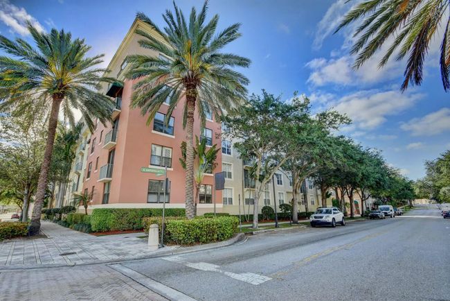 APT-304 - 720 S Sapodilla Ave, Condo with 2 bedrooms, 2 bathrooms and null parking in West Palm Beach FL | Image 4