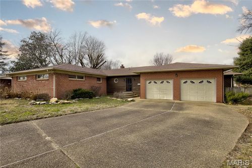 307 Circle Dr, Sikeston, MO, 63801-1921 | Card Image