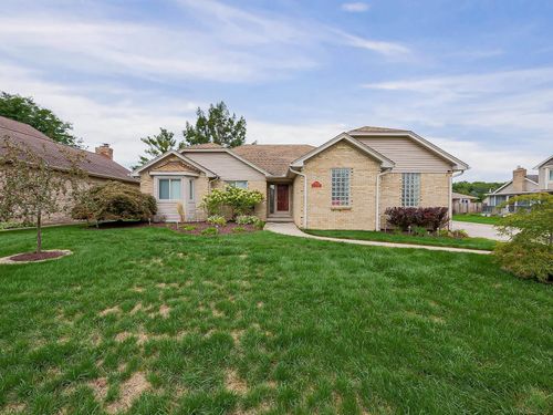 33785 Farmview Ln, Fraser, MI, 48026-5063 | Card Image