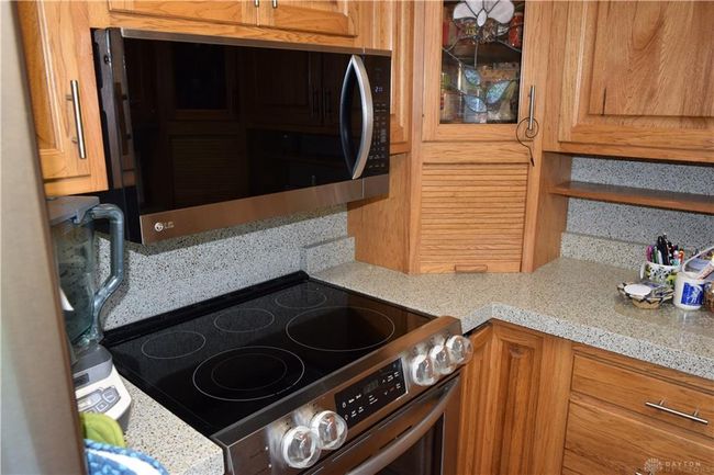 438 Crusader Dr, House other with 4 bedrooms, 3 bathrooms and null parking in Dayton OH | Image 13