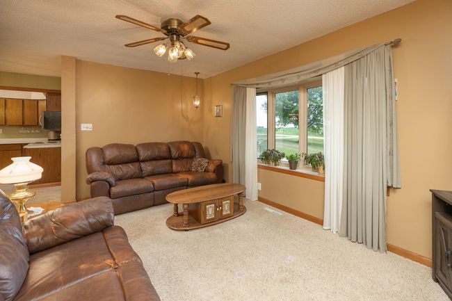 5-web-or-mls-05-Living Room.jpg | Image 18
