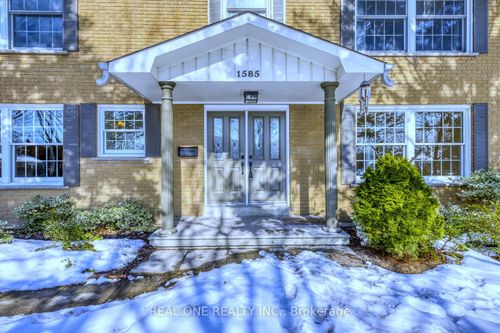 1585 Crombie Rd, Mississauga, ON, L5J4J1 | Card Image