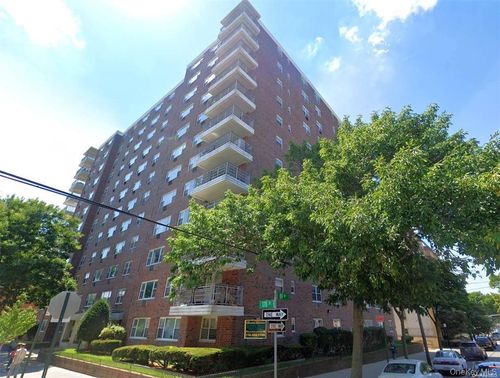10m-89-00 170th St, Jamaica, NY, 11432-5317 | Card Image