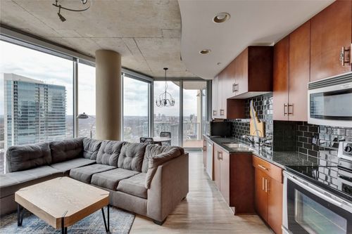 apt-2910-360 Nueces St, Austin, TX, 78701-4272 | Card Image
