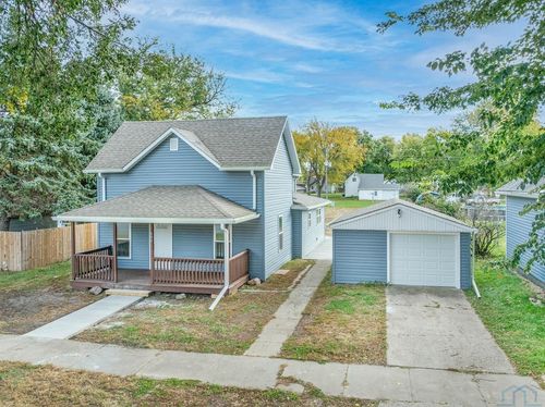 609 West St, Whiting, IA, 51063-7704 | Card Image