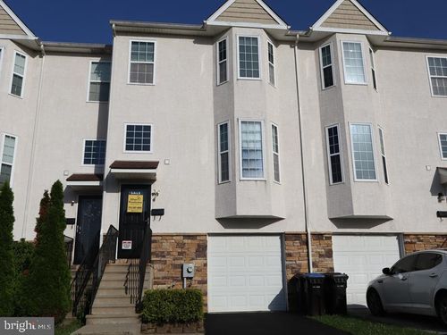 914 Thomas St, NORRISTOWN, PA, 19401-4017 | Card Image
