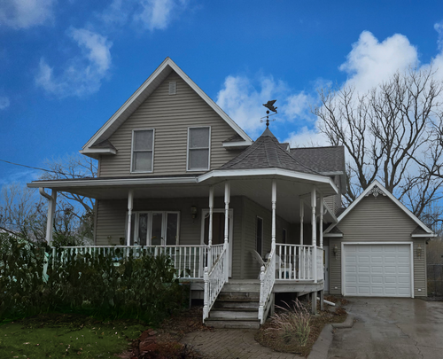 328 Balsam Ave S, New Richland, MN, 56072-1611 | Card Image