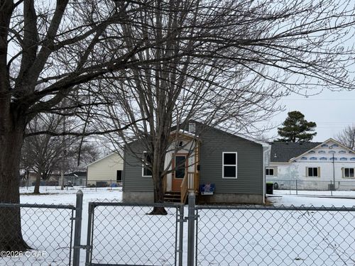 1115 Mineral St, Webb City, MO, 64870-1244 | Card Image