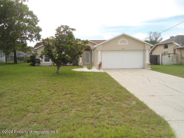 Somerset Ave, Spring Hill, FL 34609