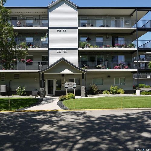 208-505 Bannerman Street, Weyburn, SK, S4H1V5 | Card Image