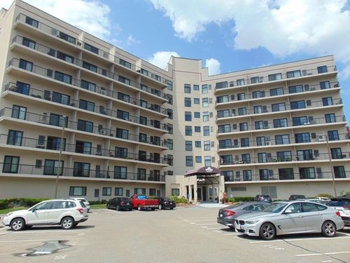 505-133 Commander Shea Blvd, Quincy, MA, 02171-1563 | Card Image