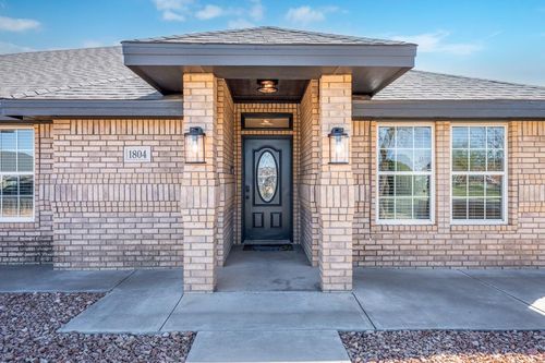 1804 N Main St, Midland, TX, 79705-6710 | Card Image