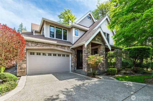 1408 29th Ct Ne, Issaquah, WA, 98029-3685 | Card Image