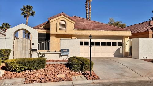 5236 Crooked River Cir, Las Vegas, NV, 89149-6421 | Card Image