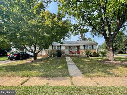 12 Fox Ln, HAMILTON, NJ, 08620-1306 | Card Image