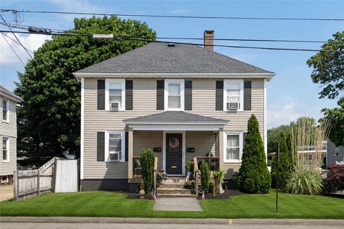 160 Richard St, Cranston, RI, 02910-3522 | Card Image