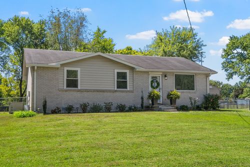 612 Wilkinson Ln, White House, TN, 37188-9119 | Card Image