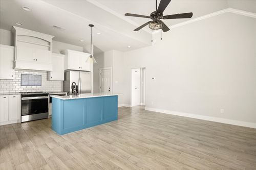 409 Cleveland Rd, Granbury, TX, 76049-7503 | Card Image