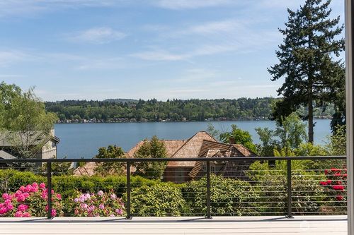 6240 E Mercer Way, Mercer Island, WA, 98040-5129 | Card Image