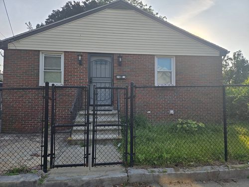 20 Forsyth St, Providence, RI, 02908-2526 | Card Image