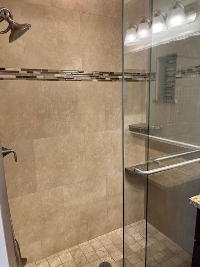 9826 Kamena Cir, Condo with 3 bedrooms, 3 bathrooms and null parking in Boynton Beach FL | Image 24