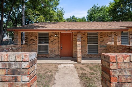 1803 Harry Ct, Arlington, TX, 76012-8643 | Card Image