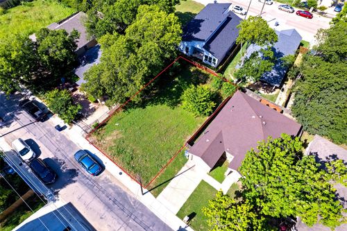 427 Avenue E, Dallas, TX, 75203-3560 | Card Image
