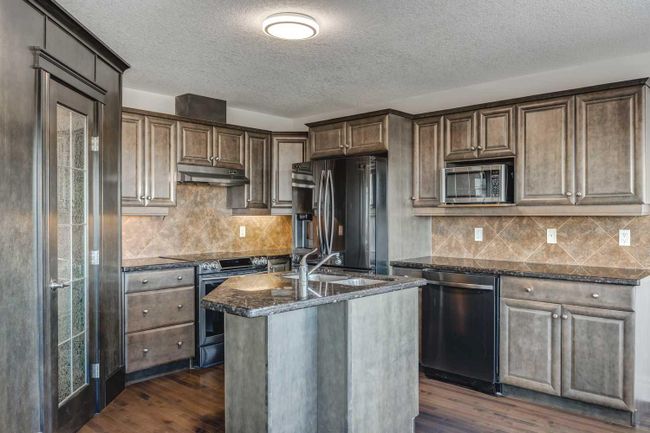 43 Prominence Path Sw, Home with 5 bedrooms, 3 bathrooms and 2 parking in Calgary AB | Image 12
