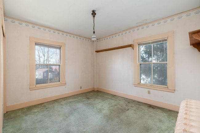 R - 20 Cross St, House other with 4 bedrooms, 2 bathrooms and 5 parking in Beverly MA | Image 16